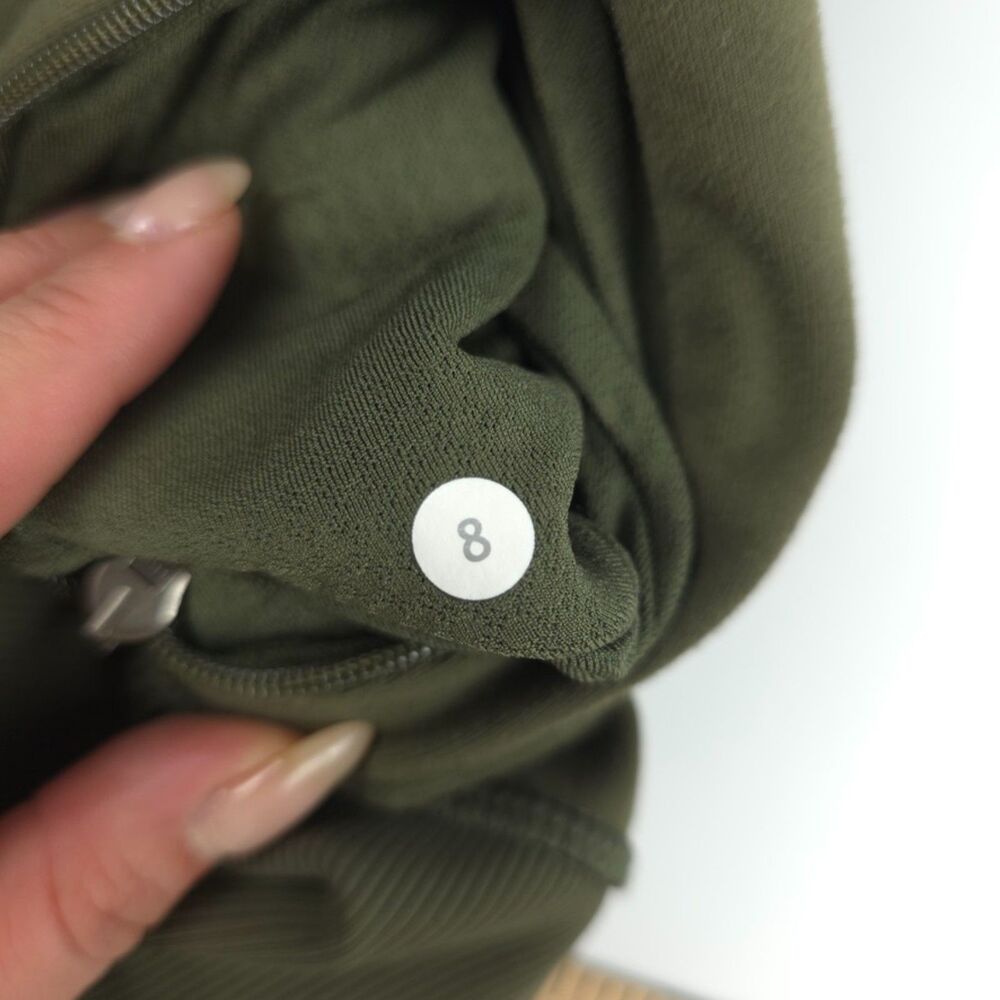 LULULEMON Bhakti Yoga Jacket Fatigue Green Athleisure Running Sporty Training 8 - Picture 12 of 12